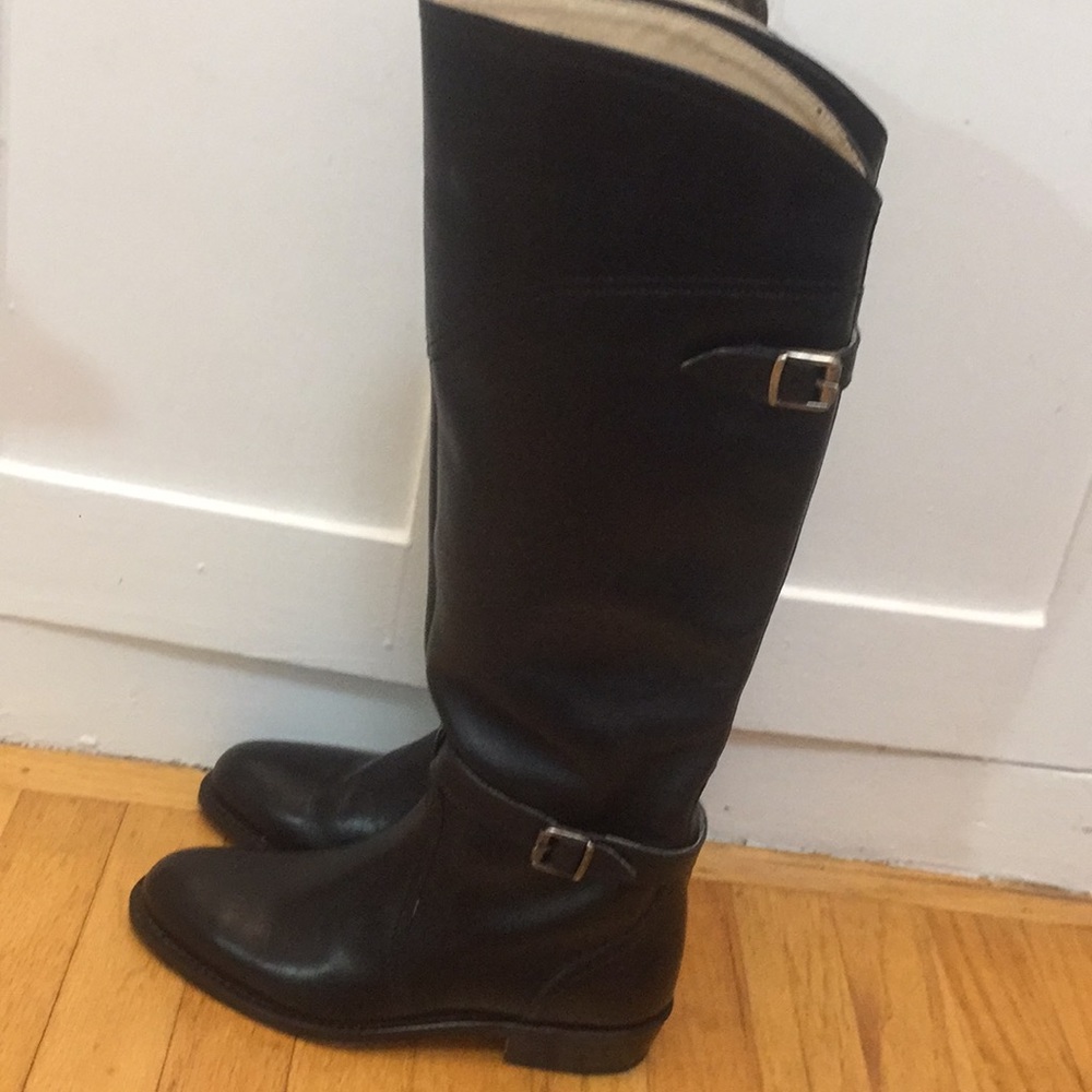 Moving sale ending soon! NWOT Frye riding boots